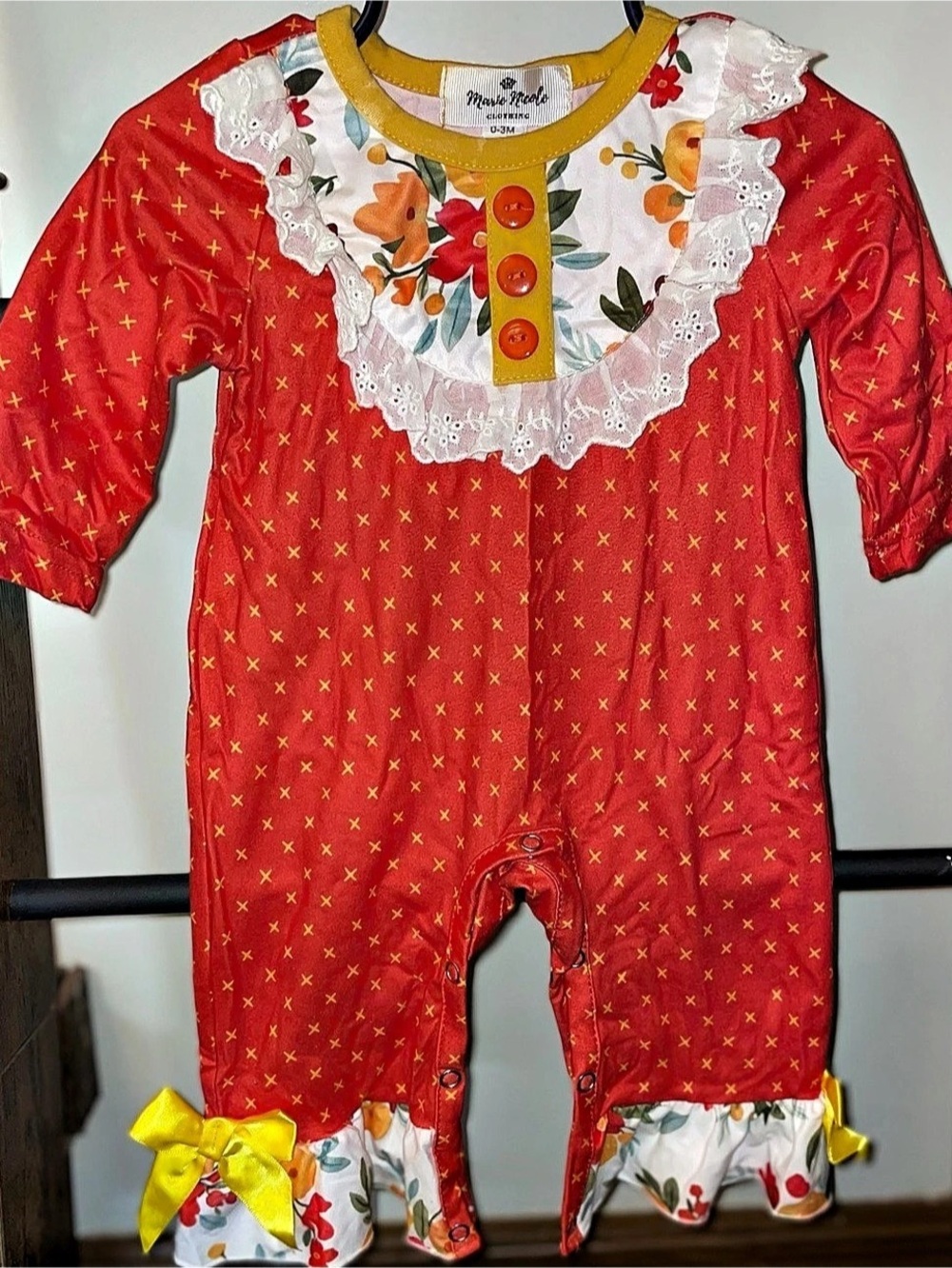 Marie Nicole Clothing Fall outfit Baby 0-3M Like New